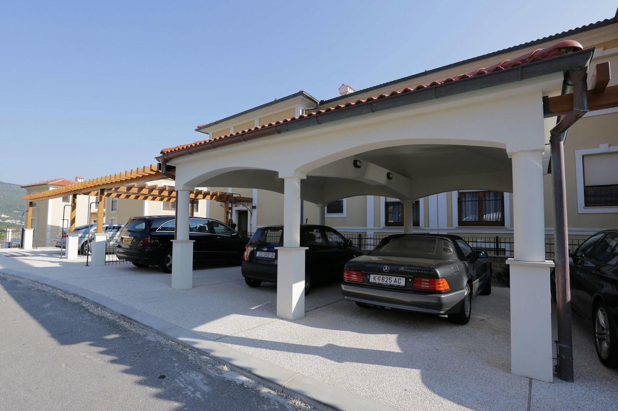 Apartments Poville Residence Povile Zewnętrze zdjęcie